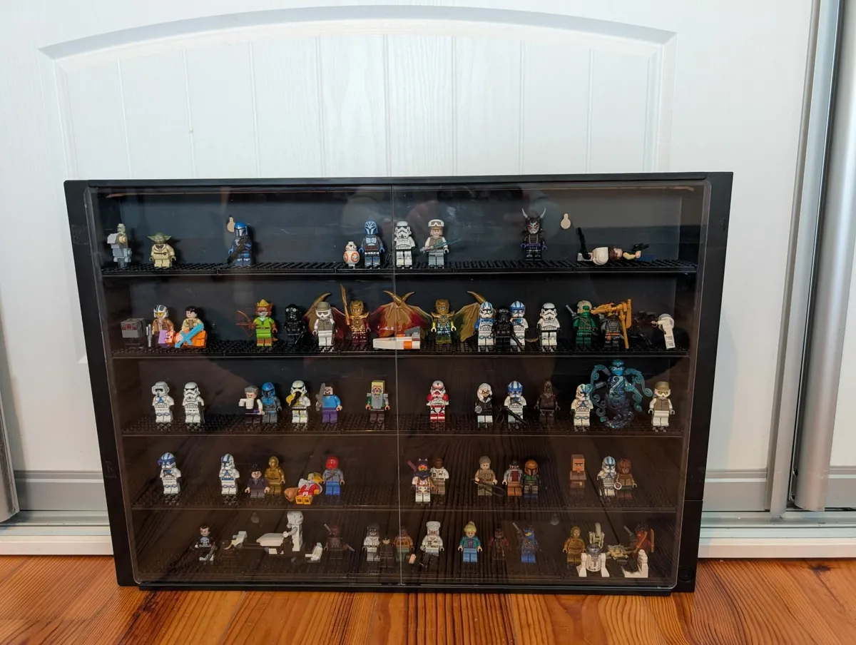 Lego Figures & Case - Image 1