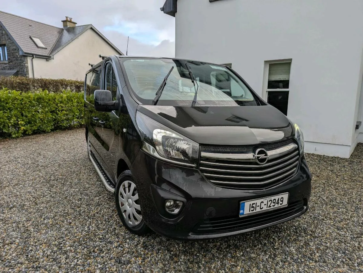 Opel vivaro CrewCab - Image 2