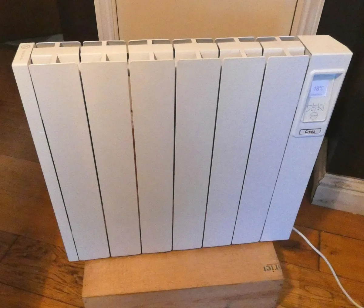 Creda 750W Eco Heater Aluminium Oil Radiator - Image 1