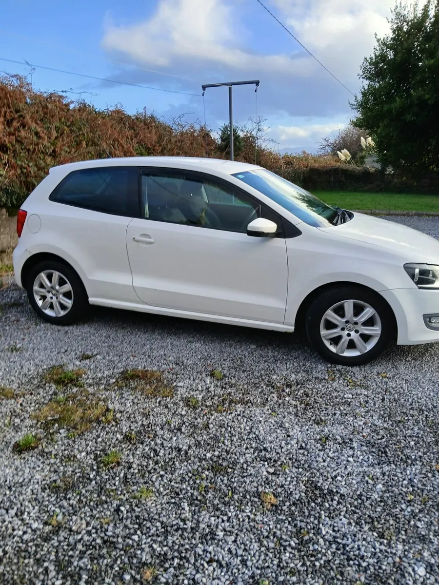 Volkswagen Polo 2012 - Image 2
