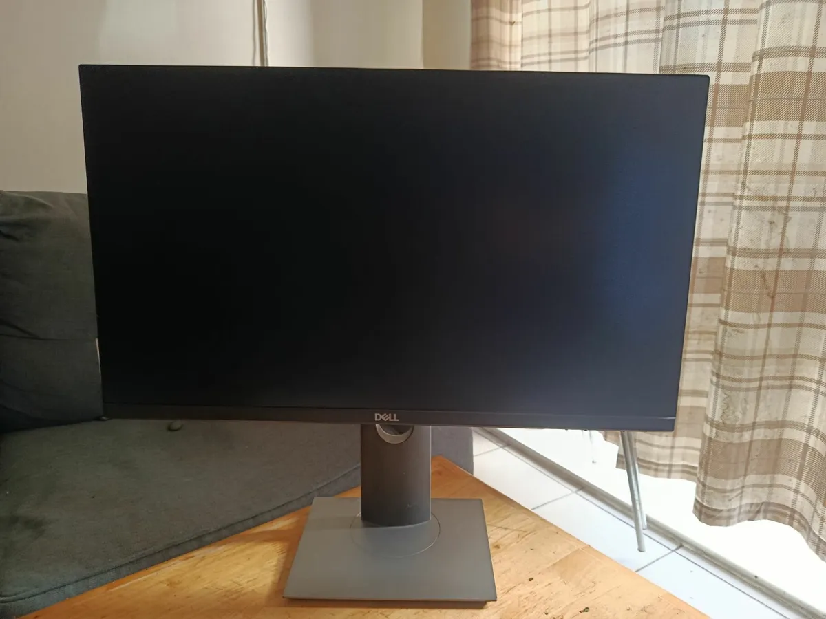 Desktop screen - Image 3