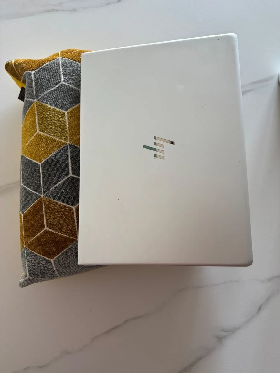 HP EliteBook 830 G6 – i7 / 16GB / 256GB SSD (Windo - Image 2