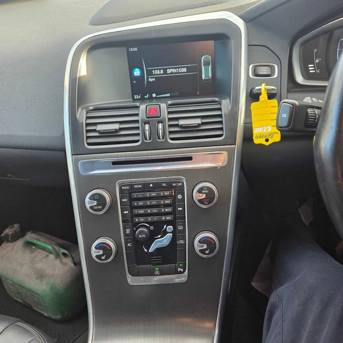 Volvo XC60 2016 - Image 2