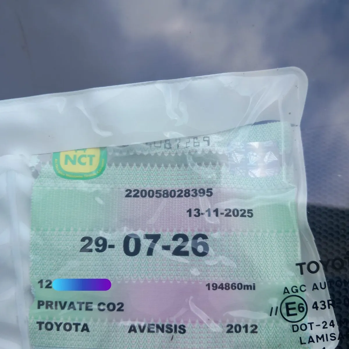 Toyota Avensis 2012 - Image 1