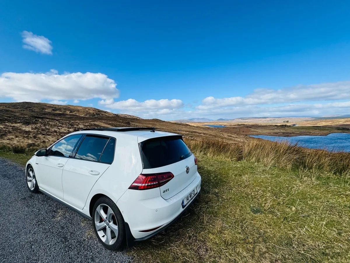 VW GOLF GTI 2.0 MK7- Clean Irish car - Pan roof - Image 3