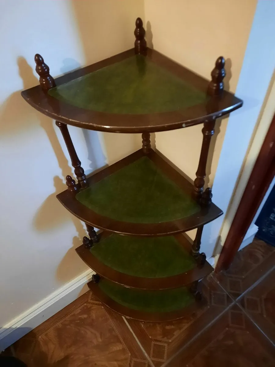 Vintage corner shelf - Image 2