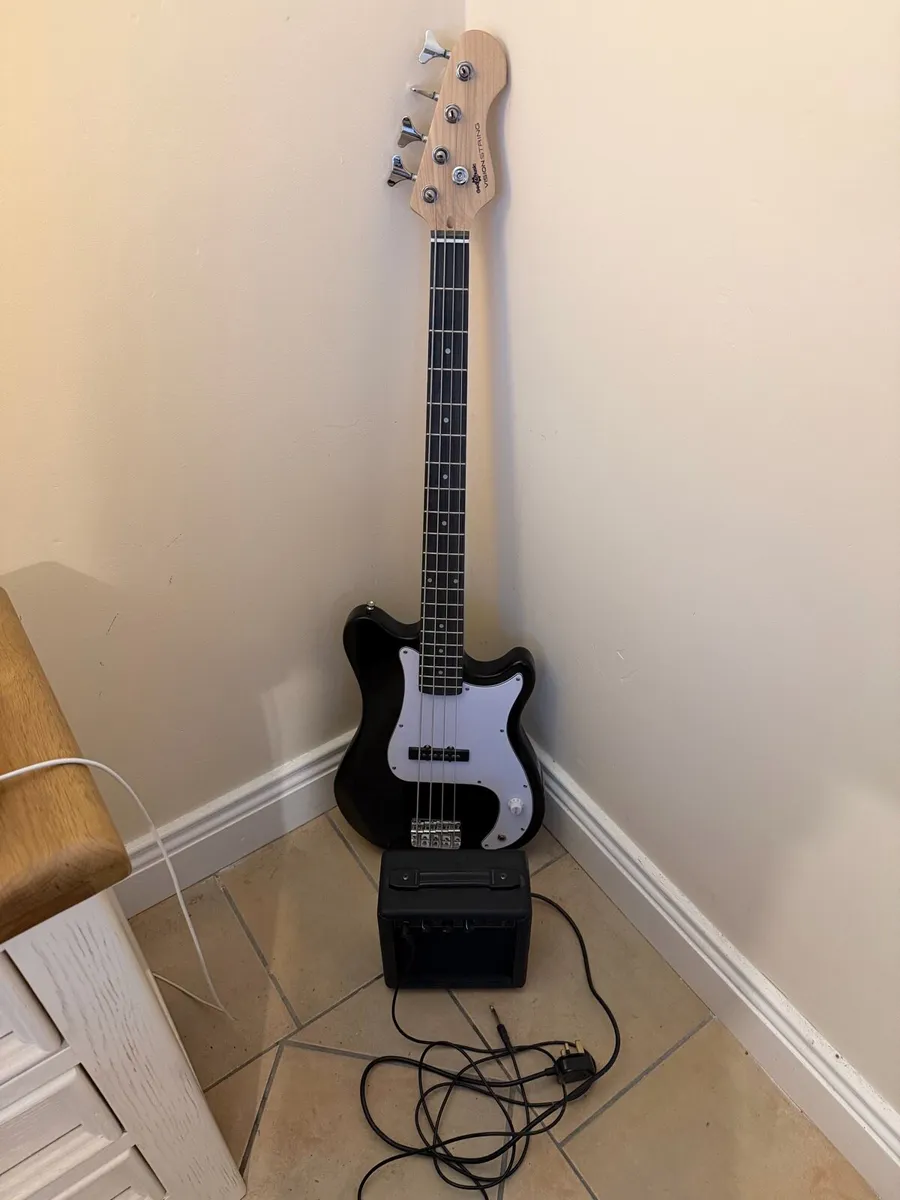 Vision String Bass Guitar (+ Amp, Cable & Pick) - Image 1