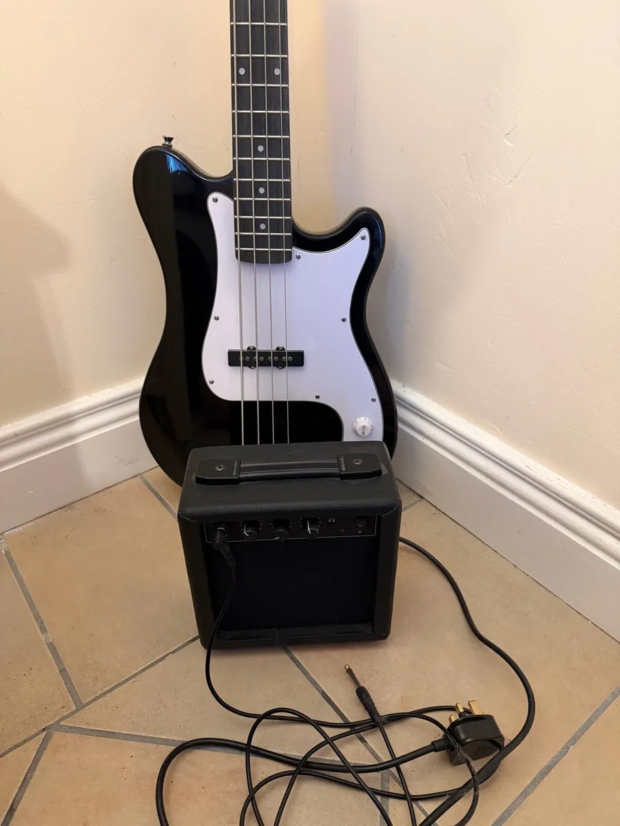 Vision String Bass Guitar (+ Amp, Cable & Pick) - Image 2