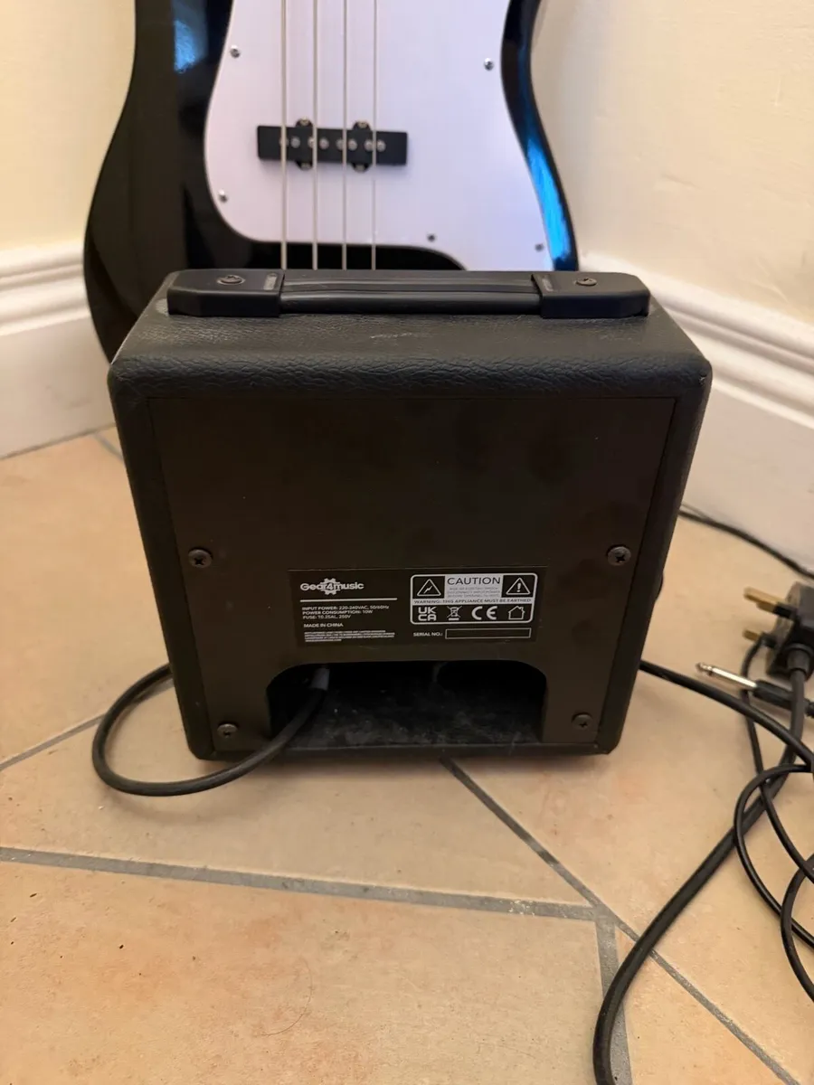 Vision String Bass Guitar (+ Amp, Cable & Pick) - Image 4