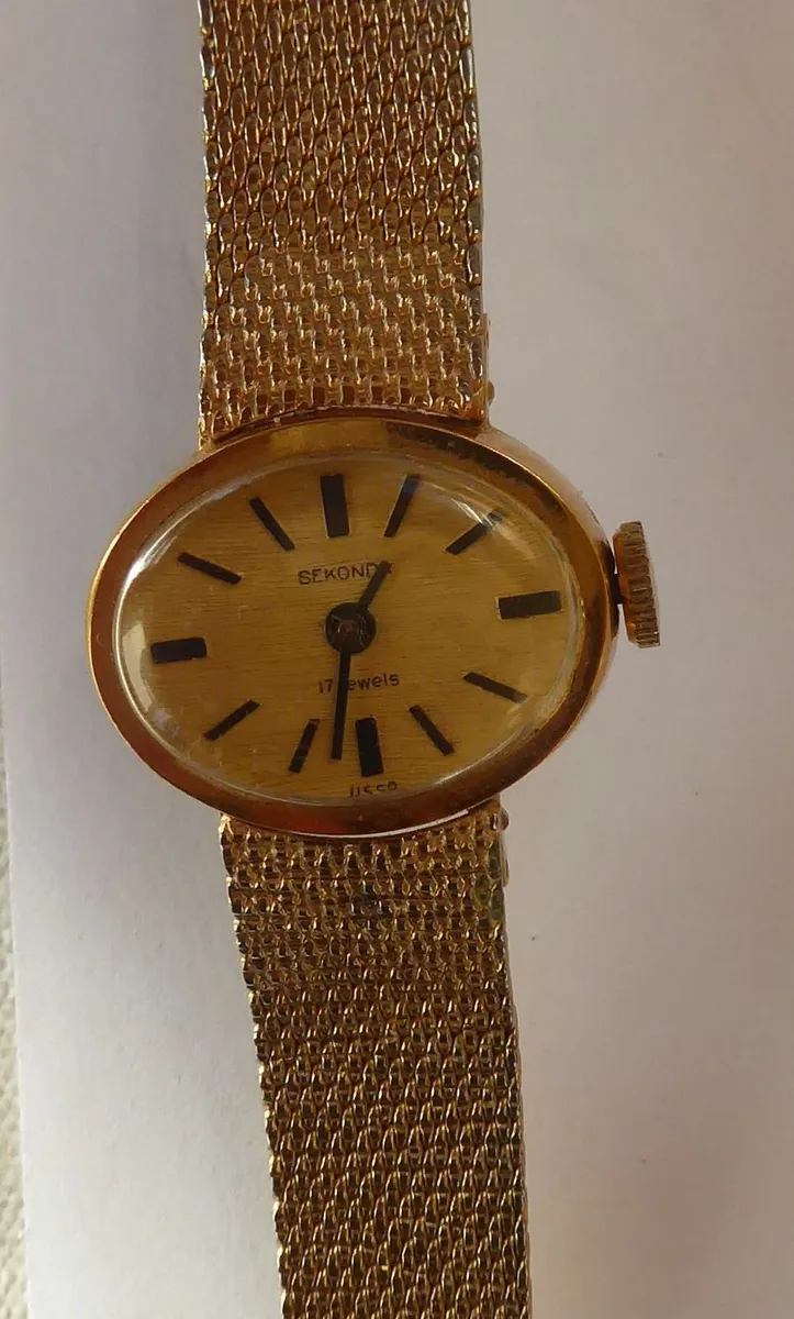 Group of 5 vintage Russian watches. All running. - Image 2