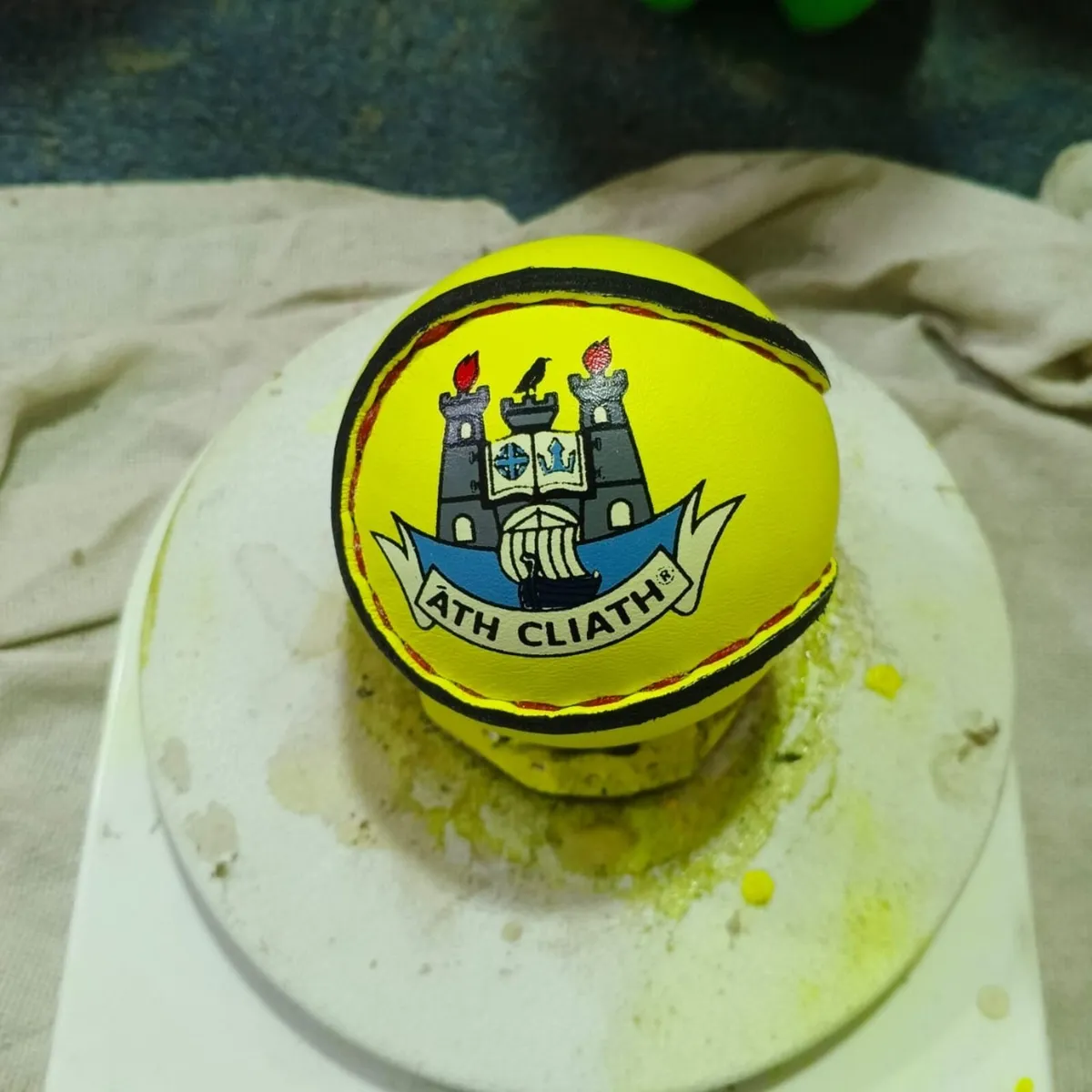 Sliotars with logo of your choice - Image 3