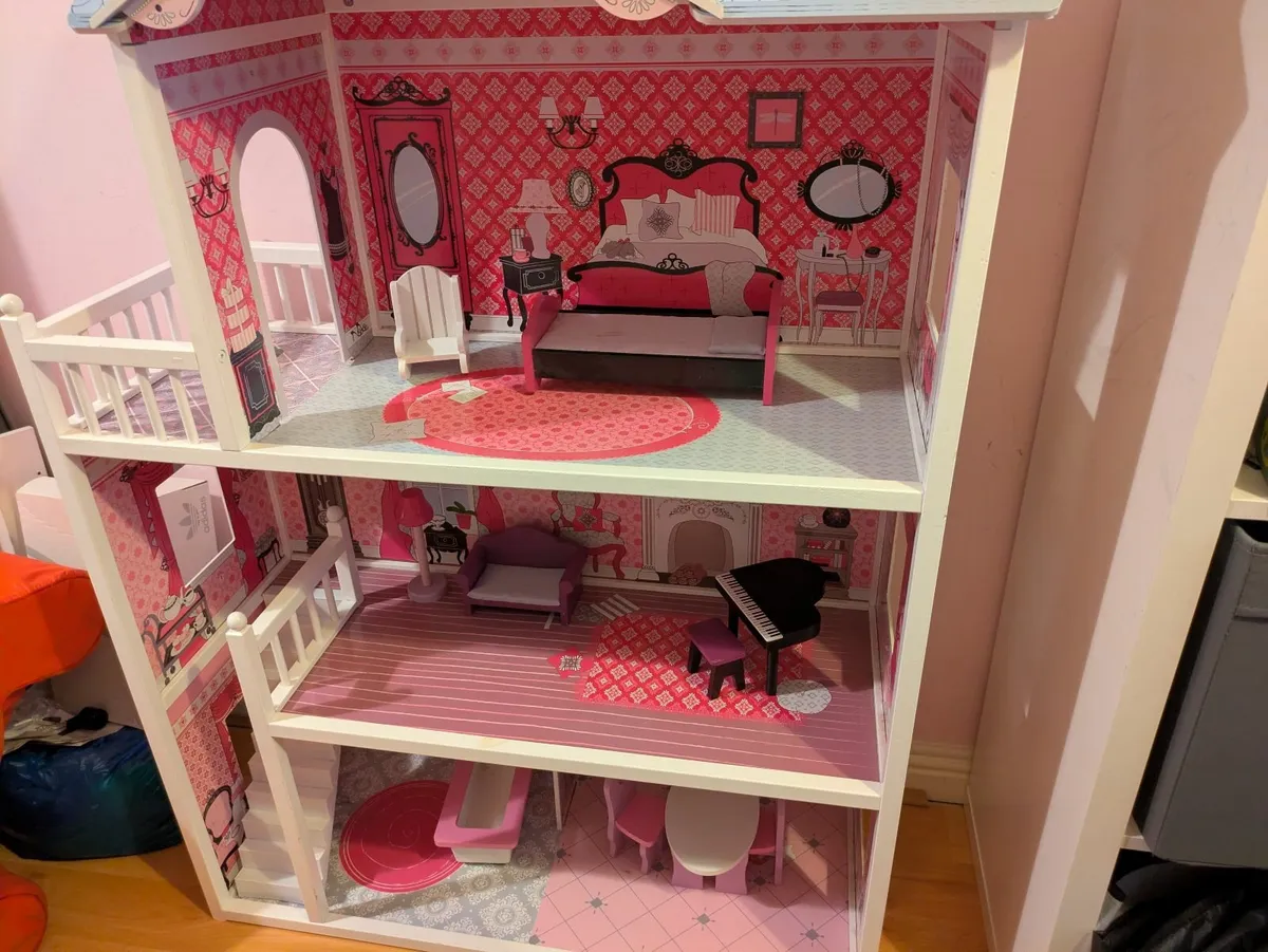 Doll House - Image 2