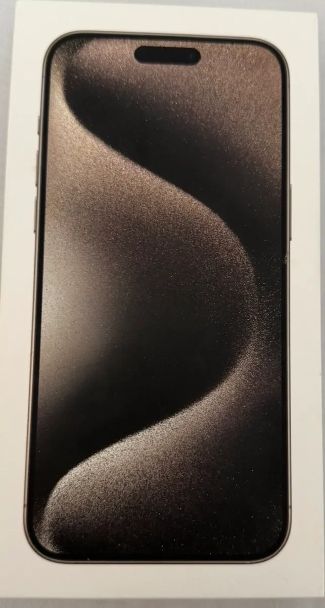 iPhone 15 Pro Max 256 GB with 2 cases - Image 1