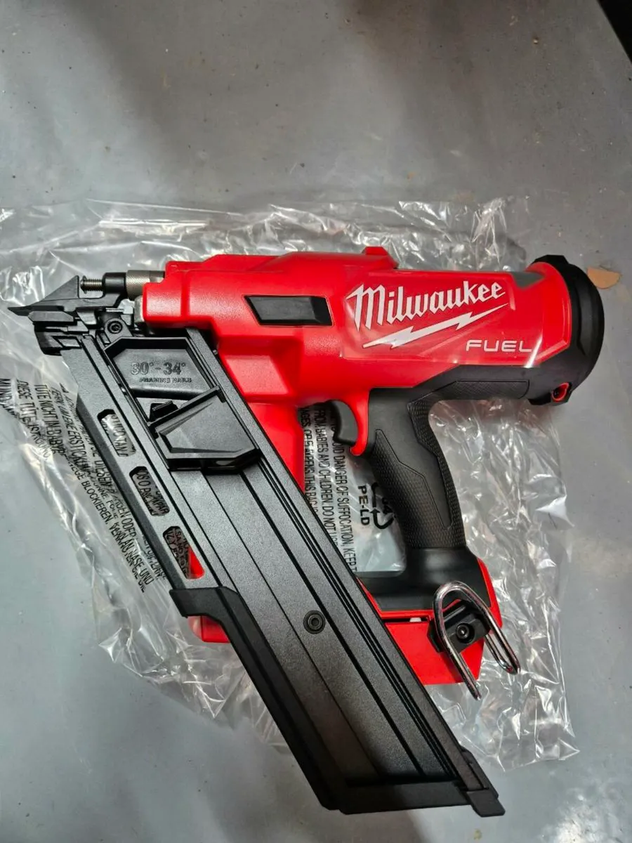 Milwaukee M18FFN Fuel 1st Fix Nail Gun Body - Image 1