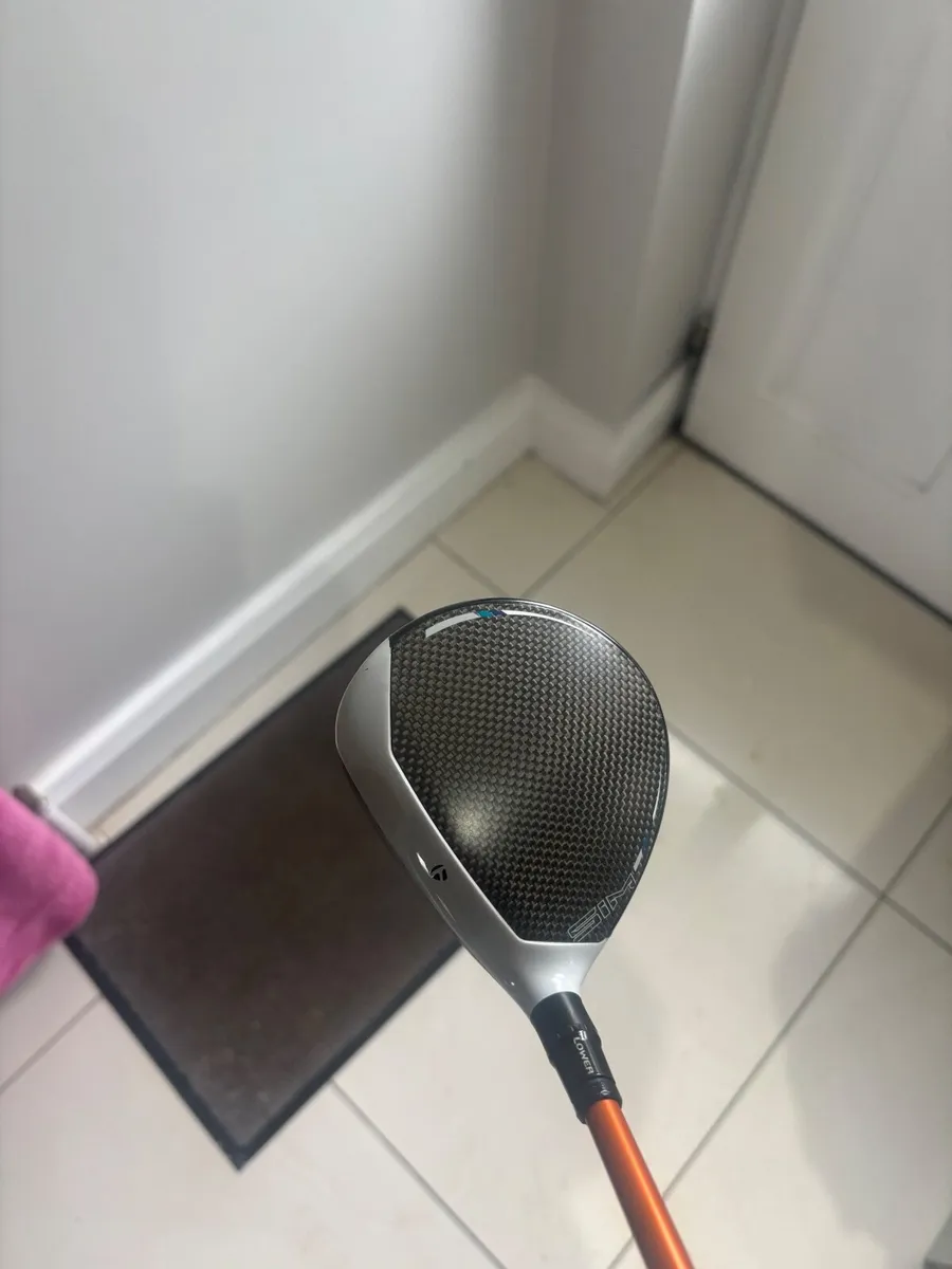 Taylormade sim 3 wood - Image 3
