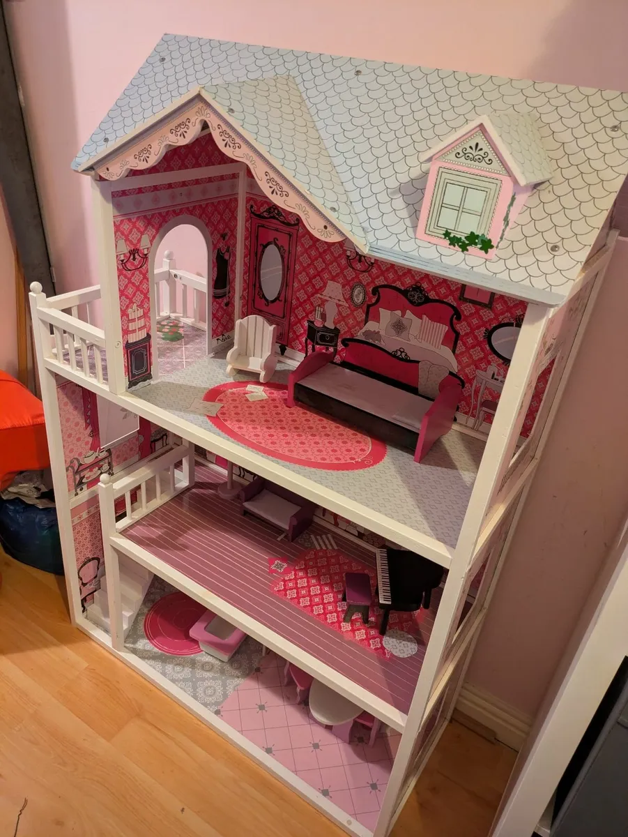 Doll House - Image 3
