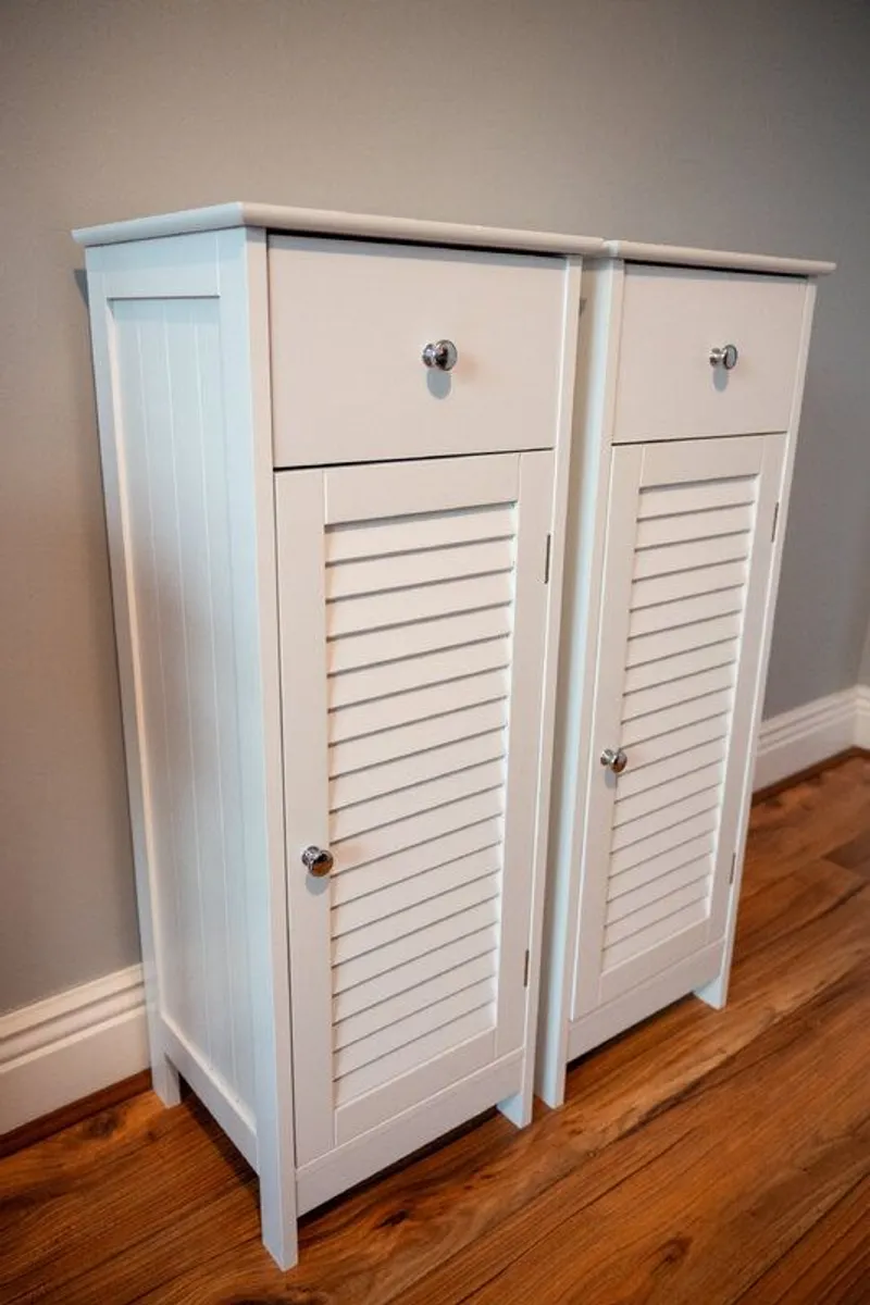 white bedroom/bathroom cabinets - REDUCED - Image 3