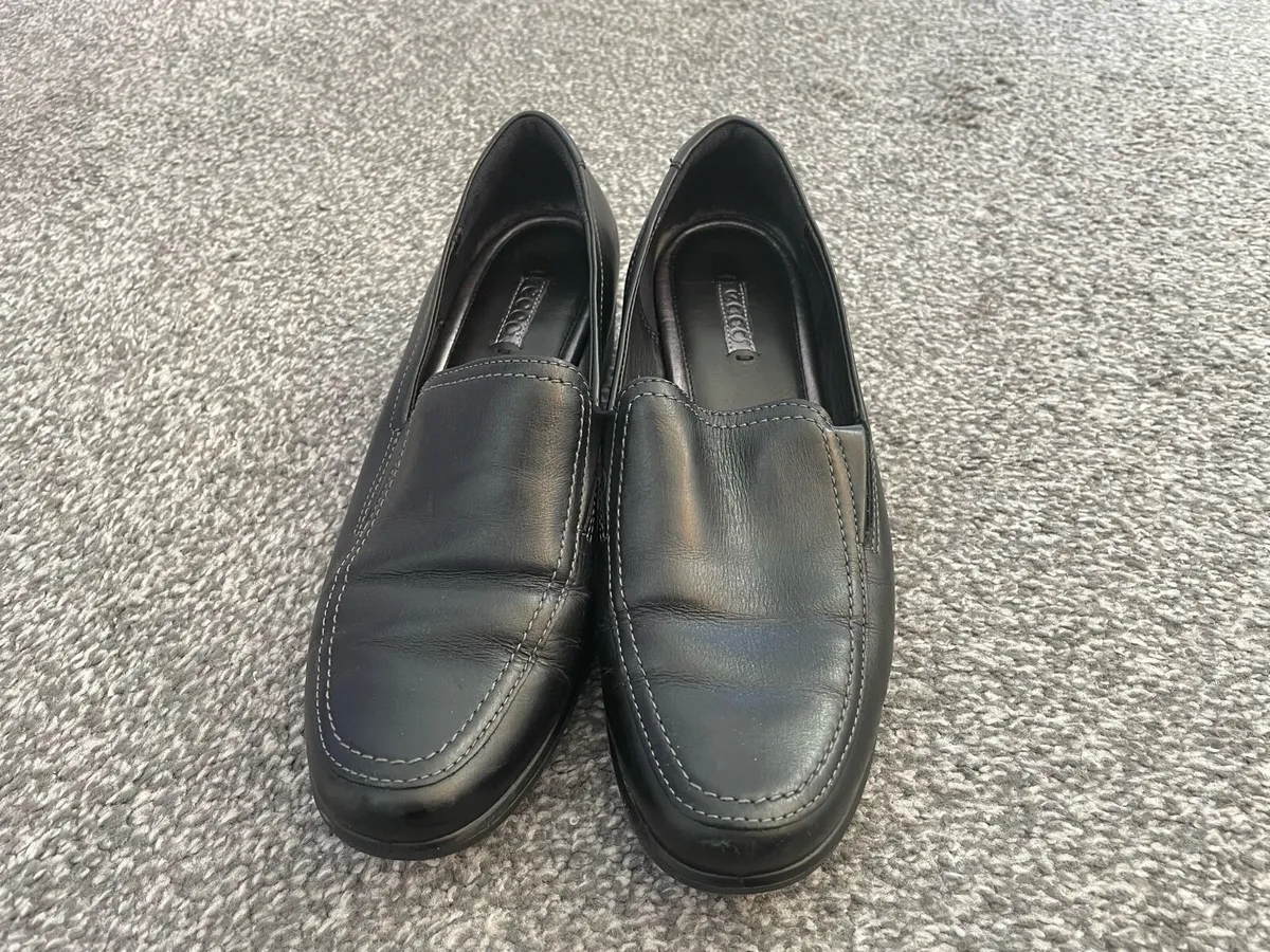 Ecco black leather shoes - Image 2