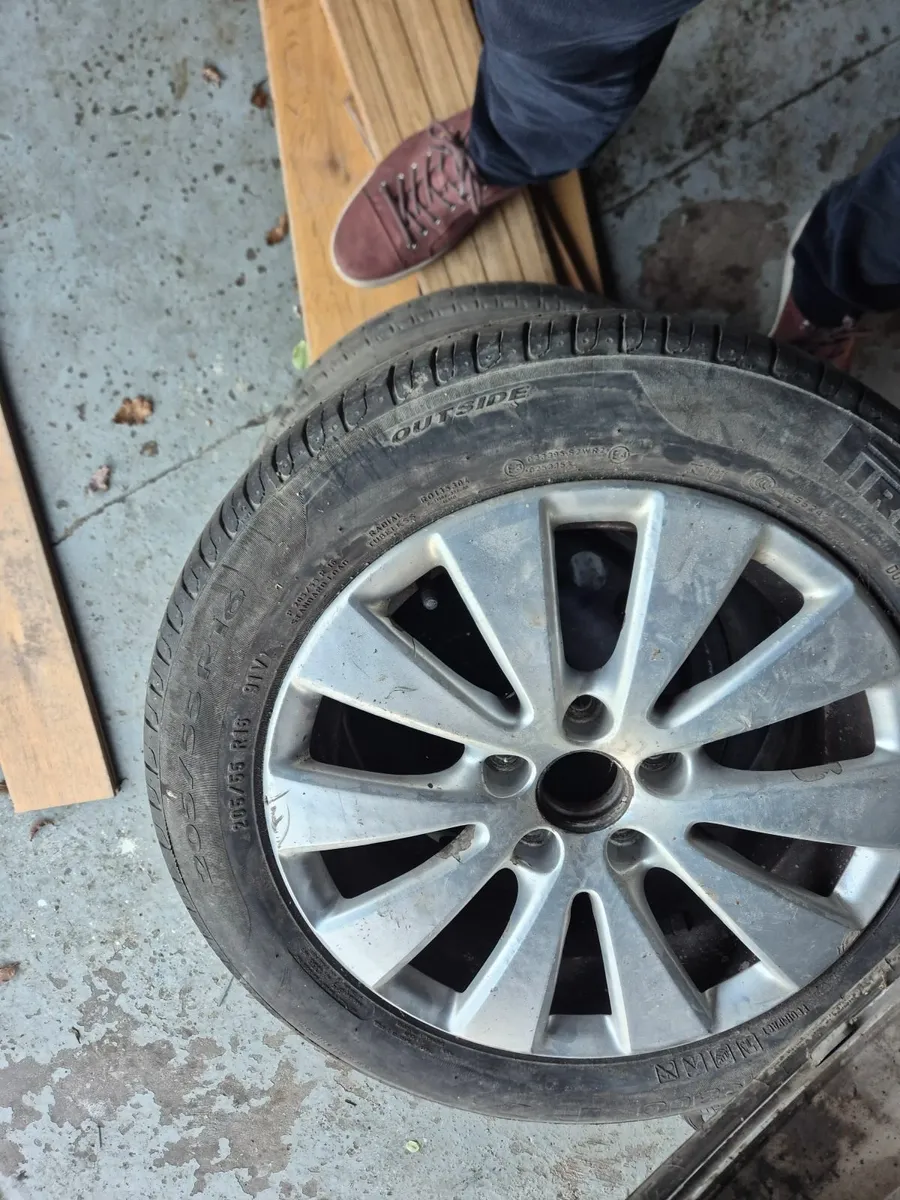 VW 16' 112x5 alloys and steels - Image 4