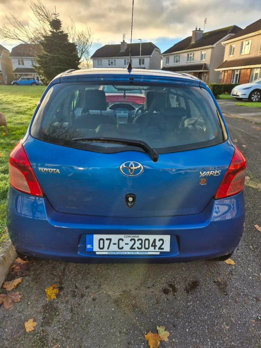 Toyota yaris - Image 3