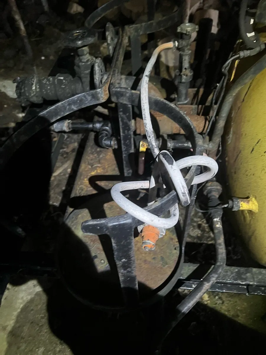 Tar sprayer - Image 3