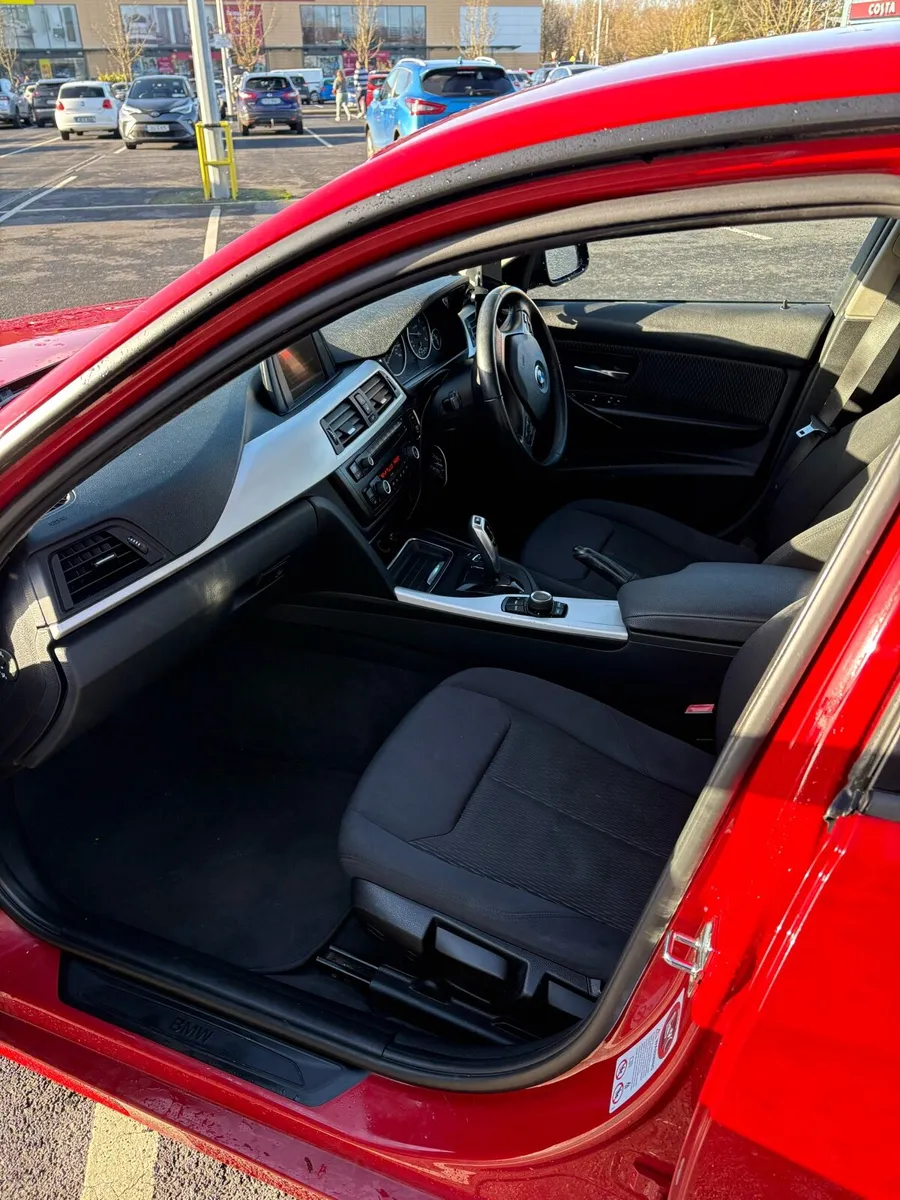 BMW F30 2012 AUTOMATIC - Image 4