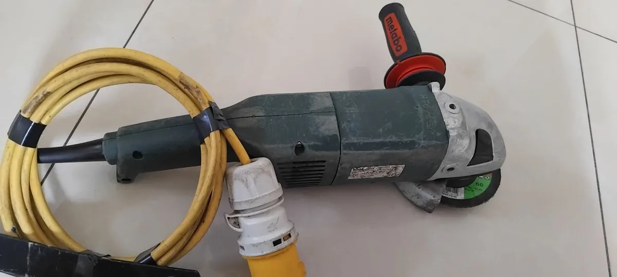 Metabo WA 14-125 Ergo 125mm Grinder 110v - Image 2