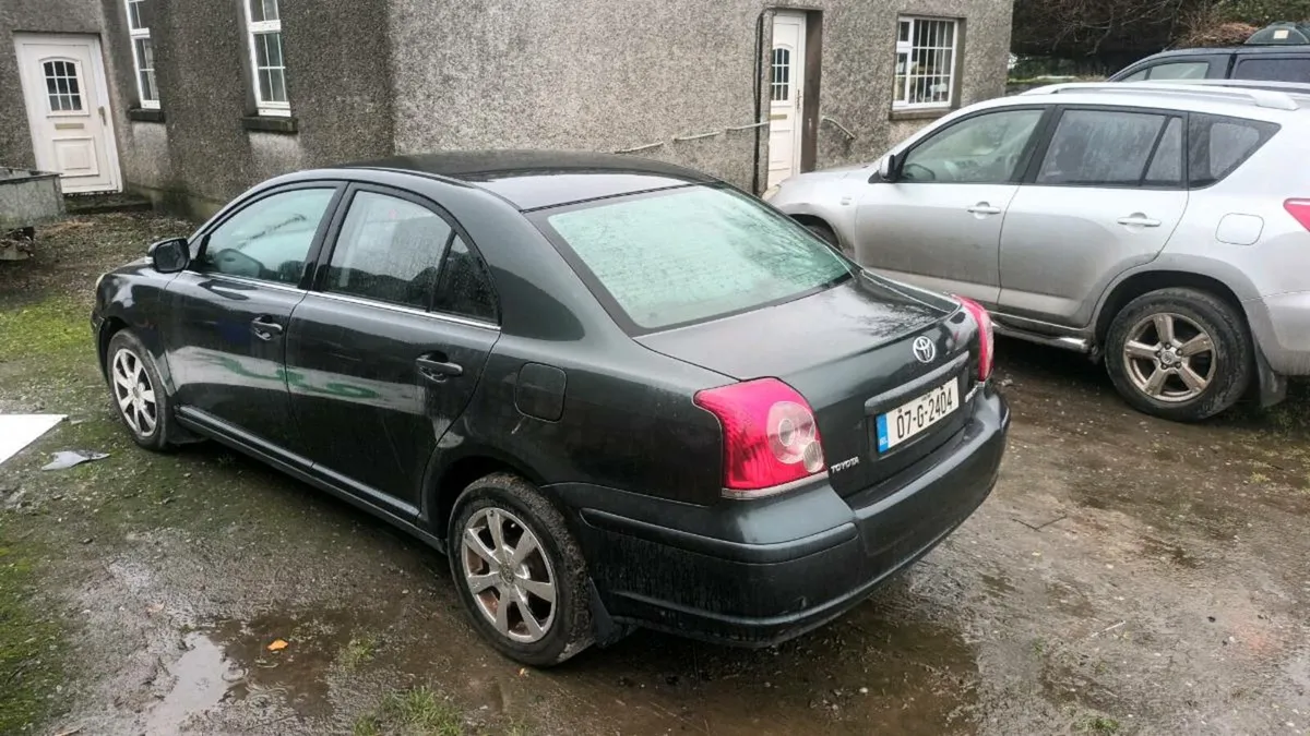 Toyota avensis - Image 3