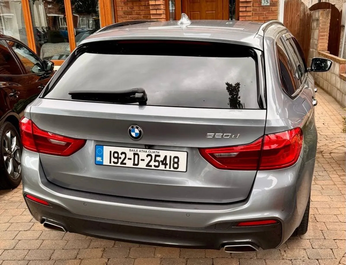 2019 Bmw 5-series - Image 4