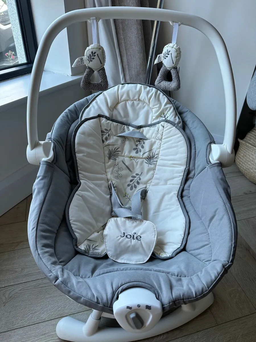 Joie Sansa 2in1 Baby Rocker - Fern - Image 1