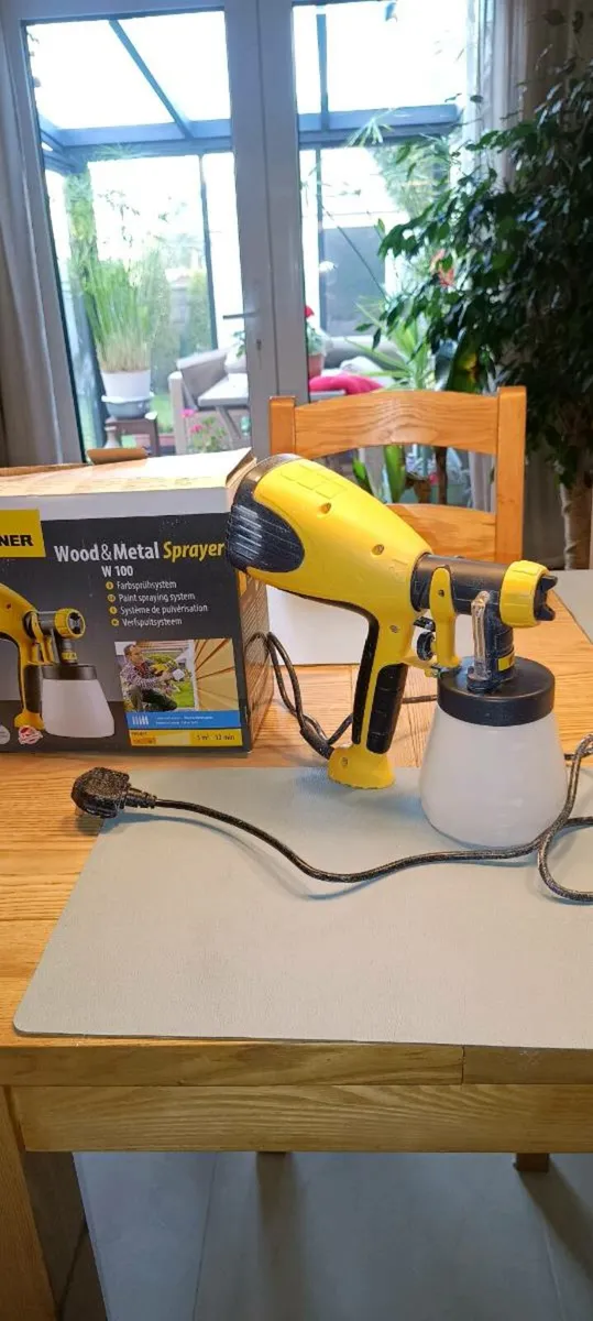 Wagner paint sprayer - Image 2