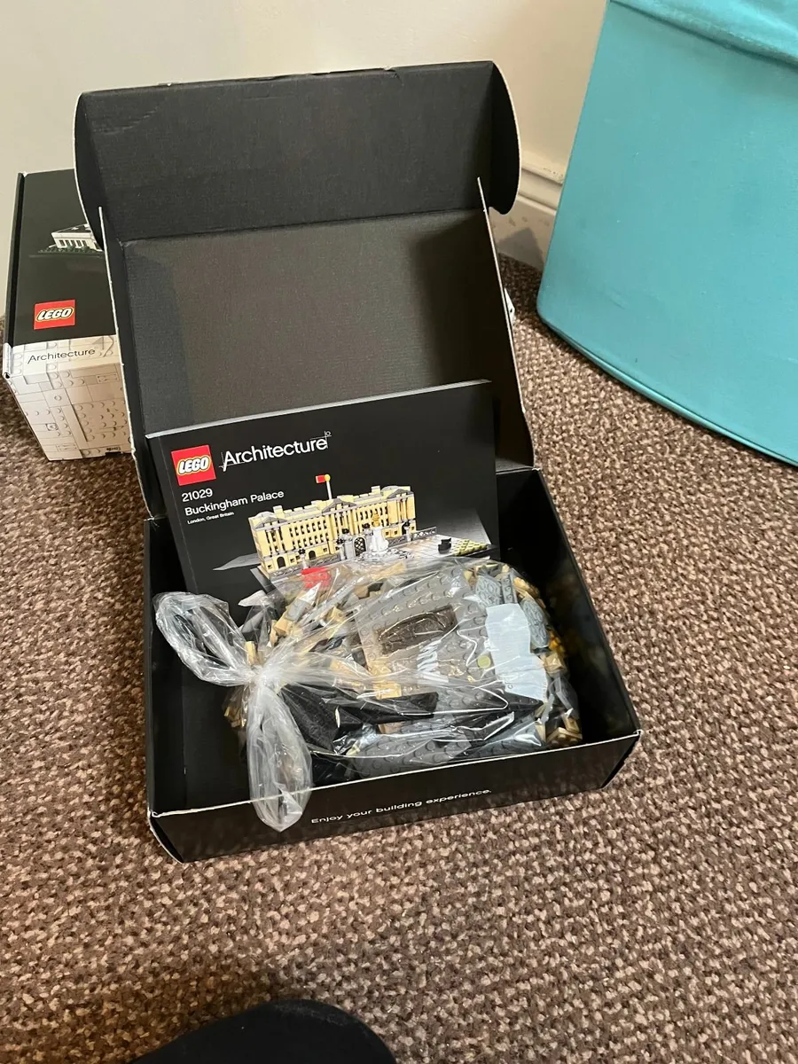 Lego architecture- Buckingham Palace - Image 2
