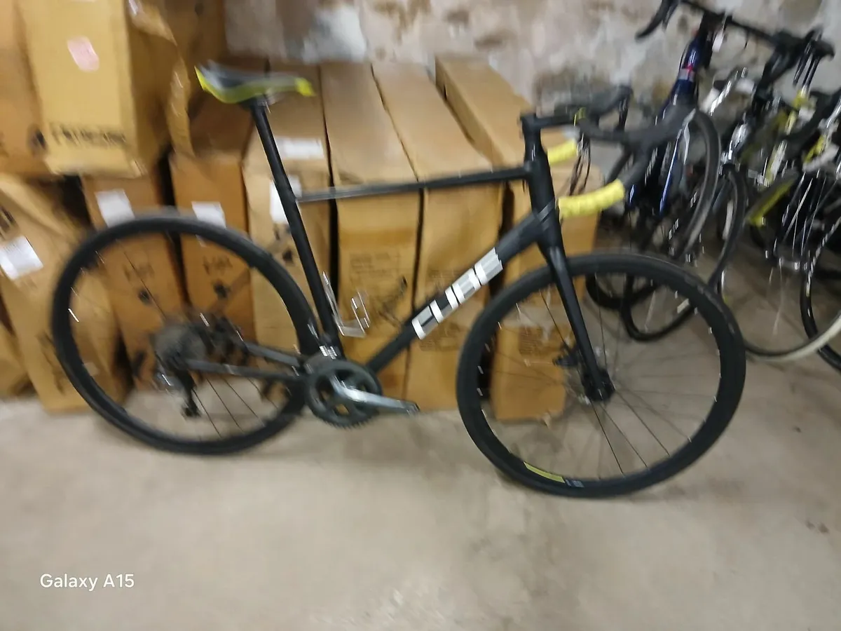 CUBE ATTAIN RACING BIKE