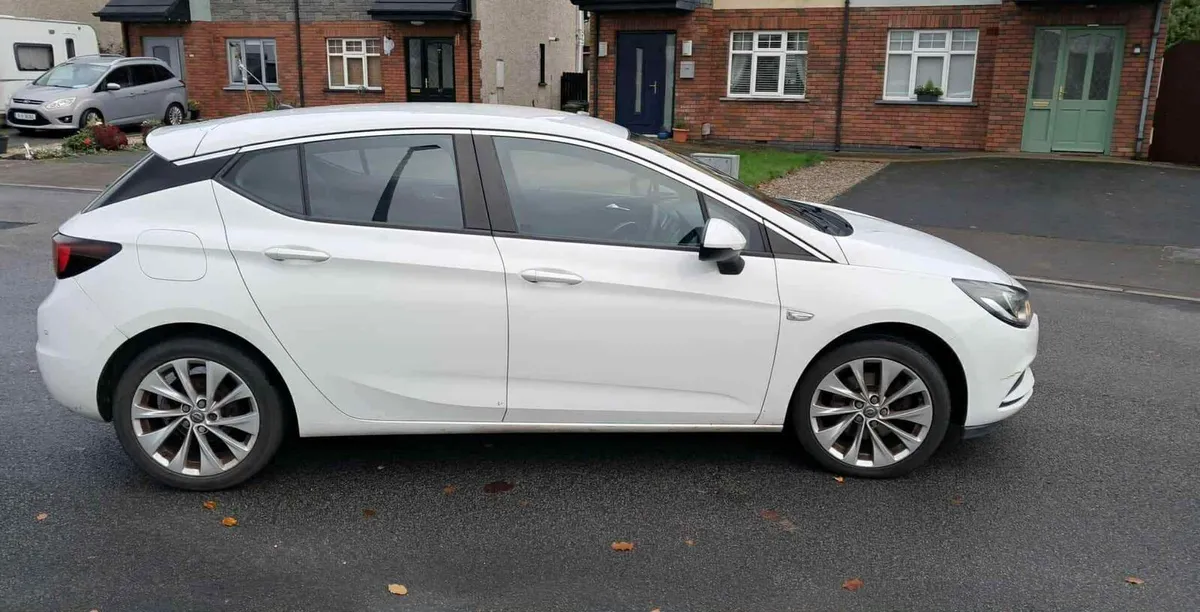 OPEL ASTRA - Image 2