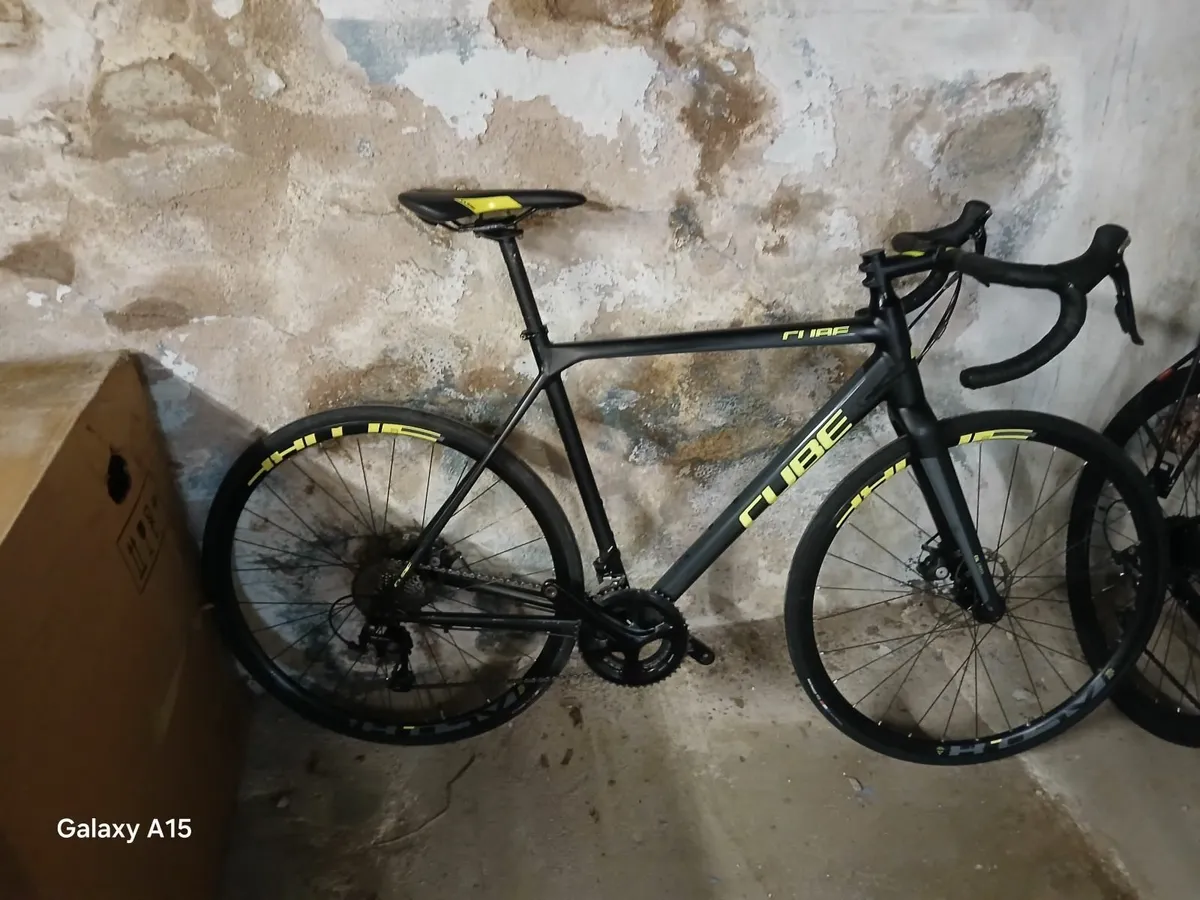 CUBE RACING BIKE