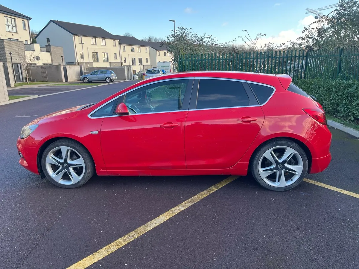 Vauxhall Astra 1.7CDTI Limited Edition - Image 2