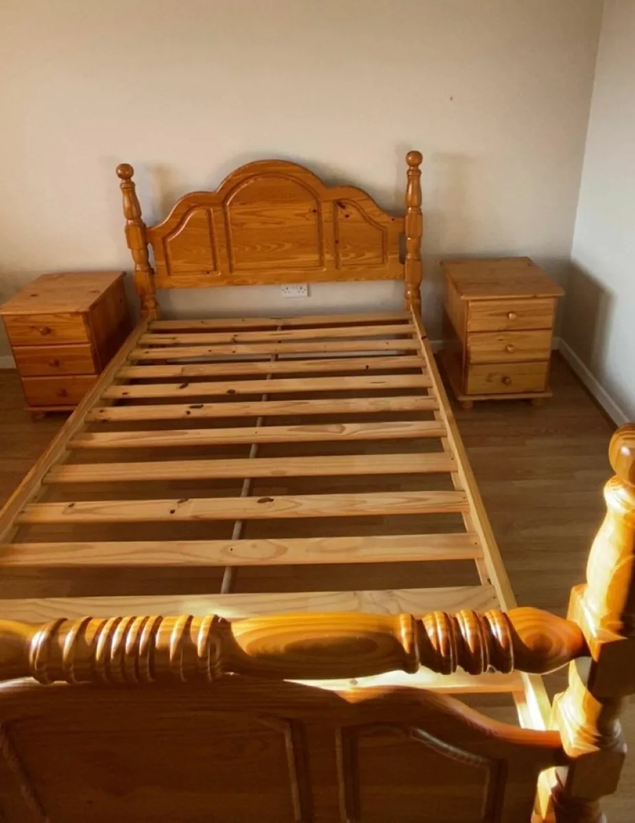 Bedroom set - Image 1