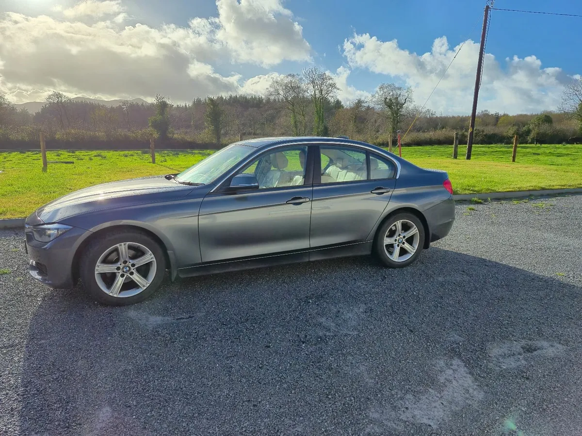 BMW 3-Series 2014 - Image 3