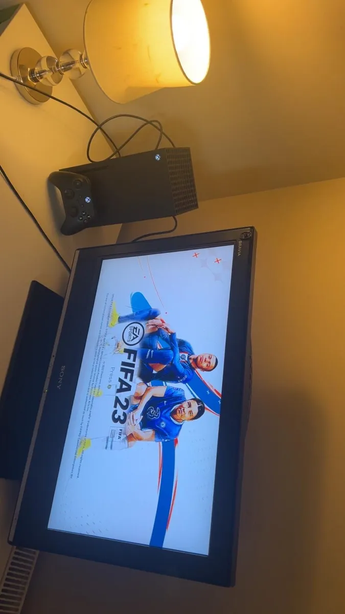 XBOX Series X - Image 3