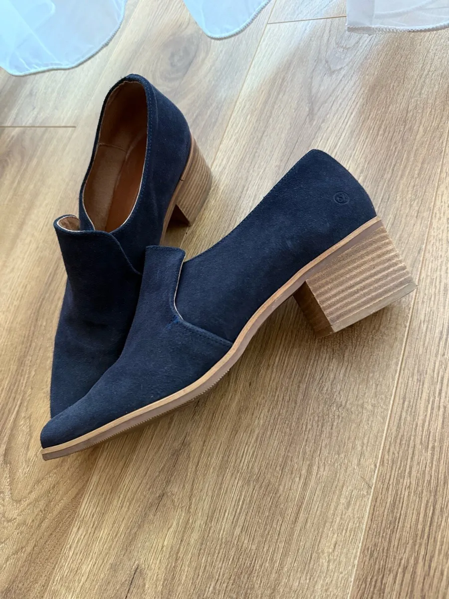 navy blue suede ankle boots - Image 3