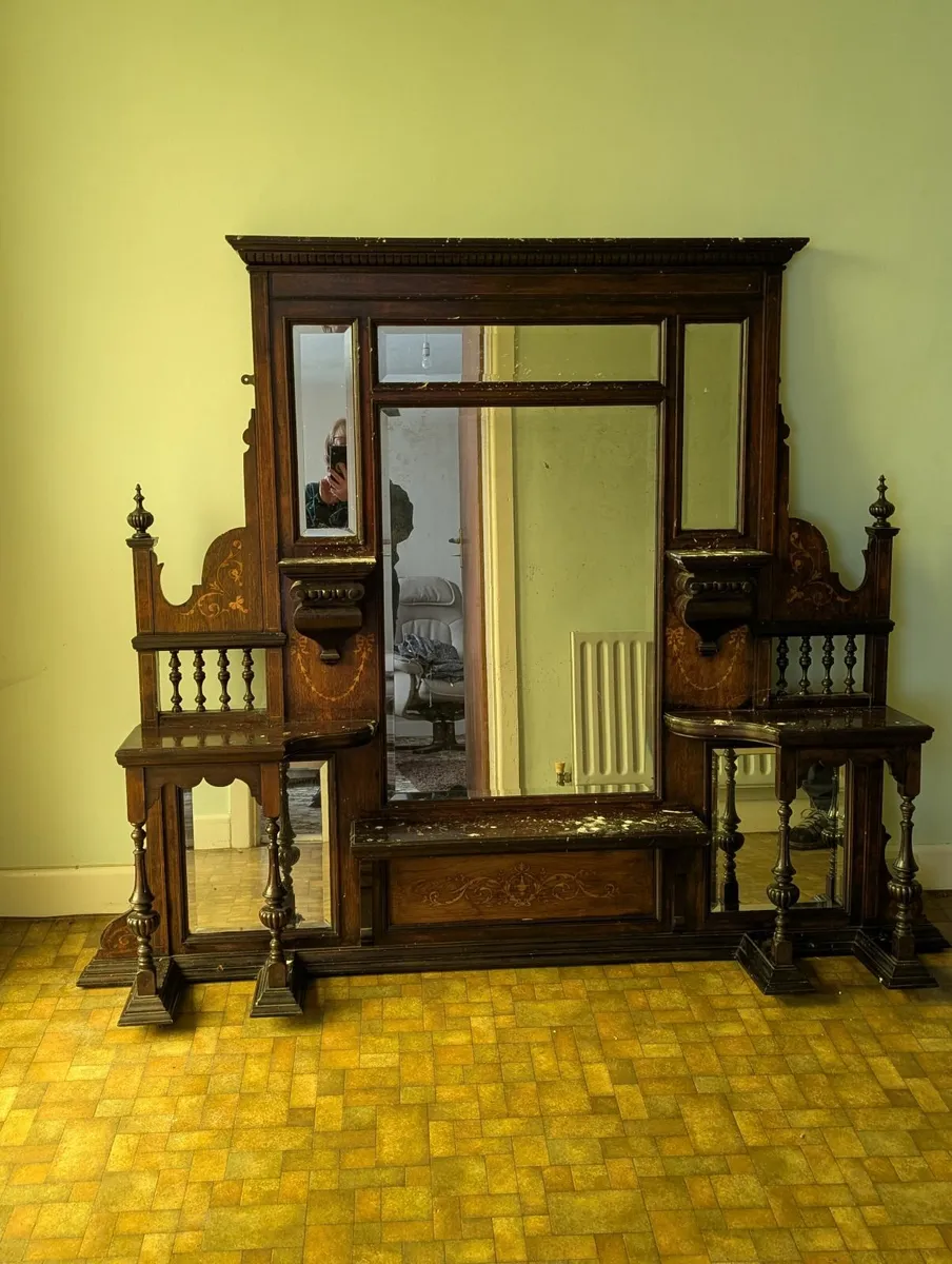 Mahogany inlaid over mantle - Image 3