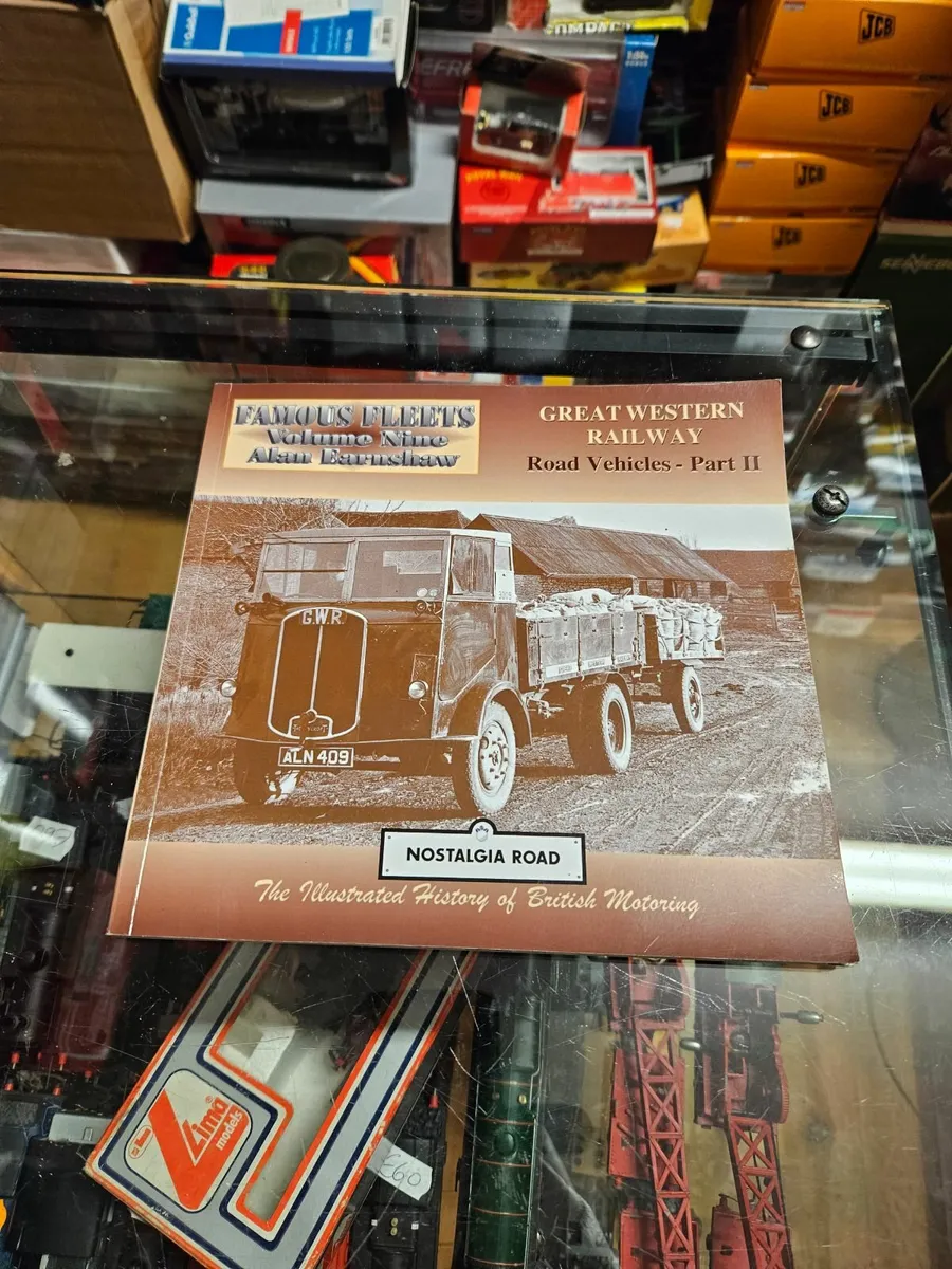 Book Great Western Railway Road Vehicles - Image 1