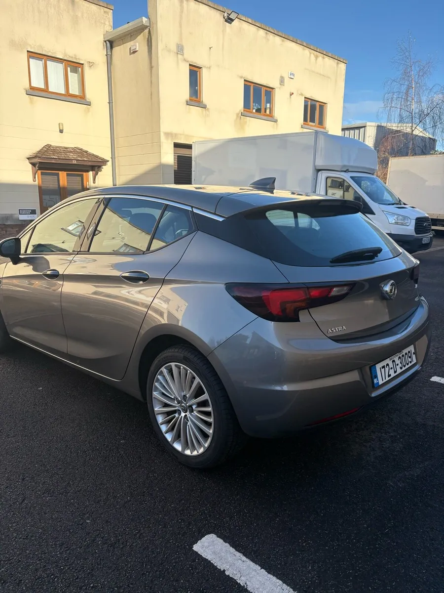 2019 Astra 1.6Cdti - Elite Nav with Reverse Camera - Image 1
