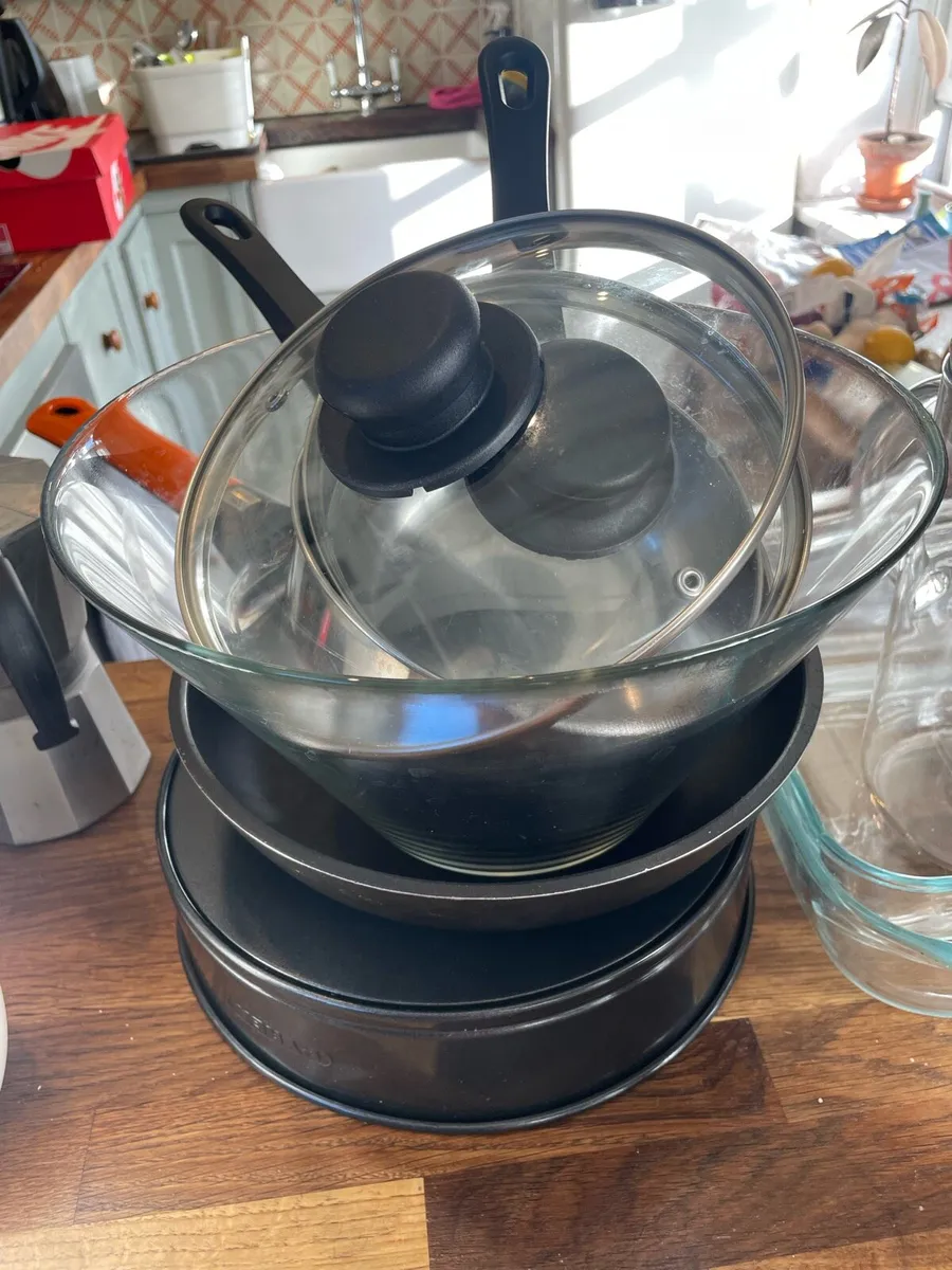 Kitchen Appliances - Image 1