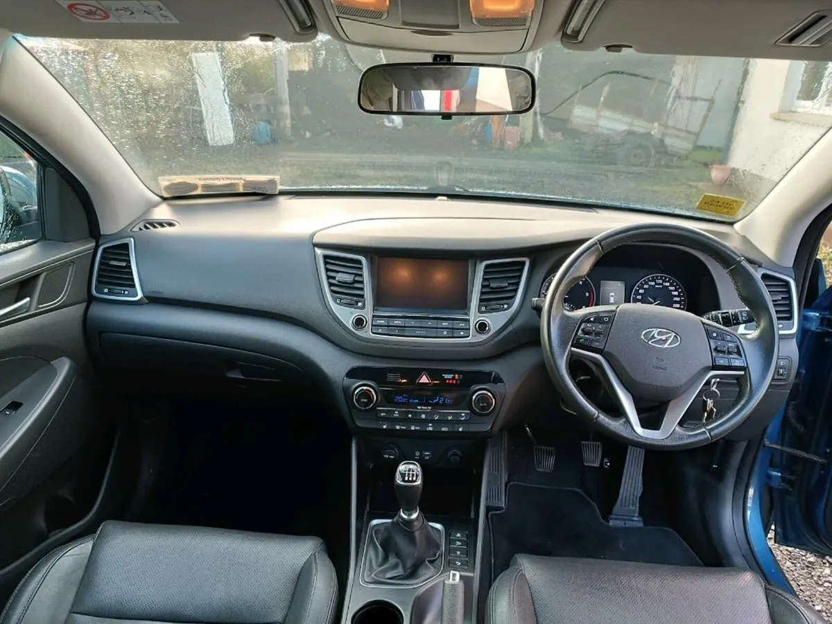 Hyundai Tuscan executive model - Image 4