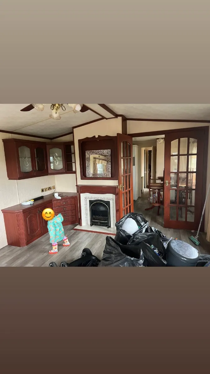 Mobile home - Image 1