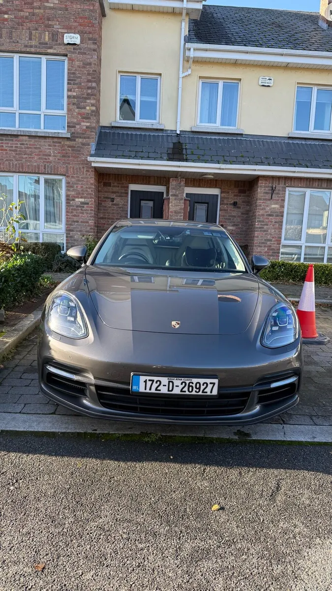 Porsche Panamera 4 E-Hybrid - Image 3