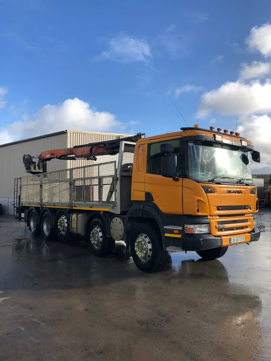 10x4 scania P380 - Image 1
