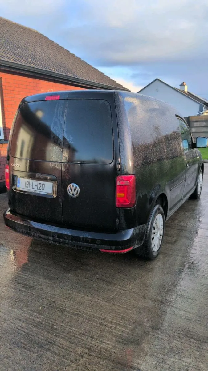 Volkswagen Caddy van - Image 2