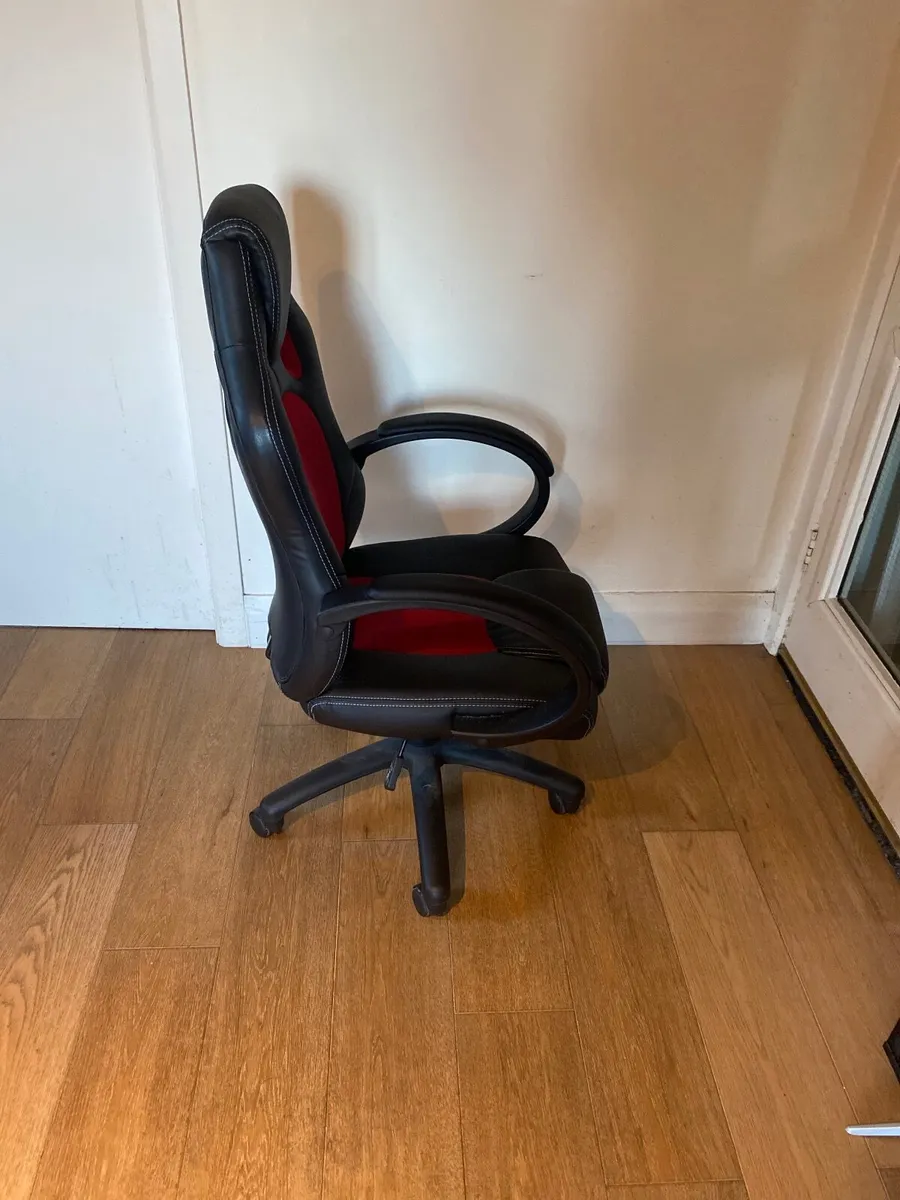 Gamer Chair - Image 2